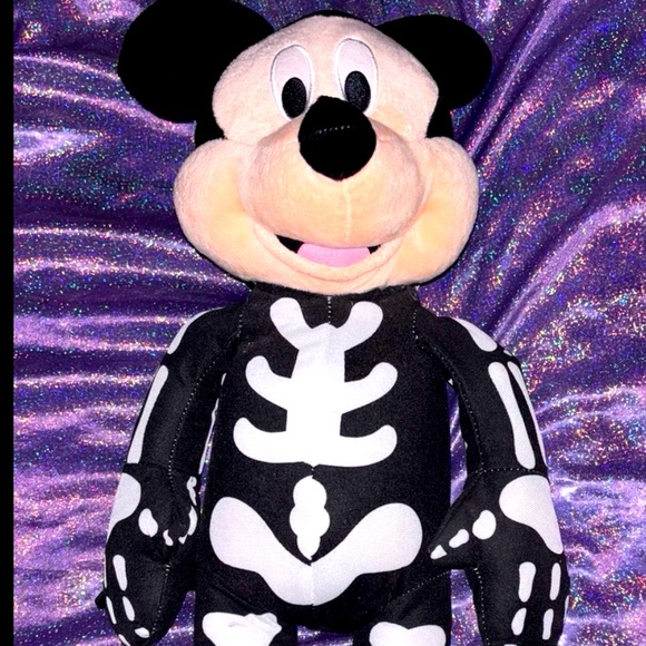 Disney Halloween Mickey Mouse Skeleton Porch Greeter - Picture 1 of 9